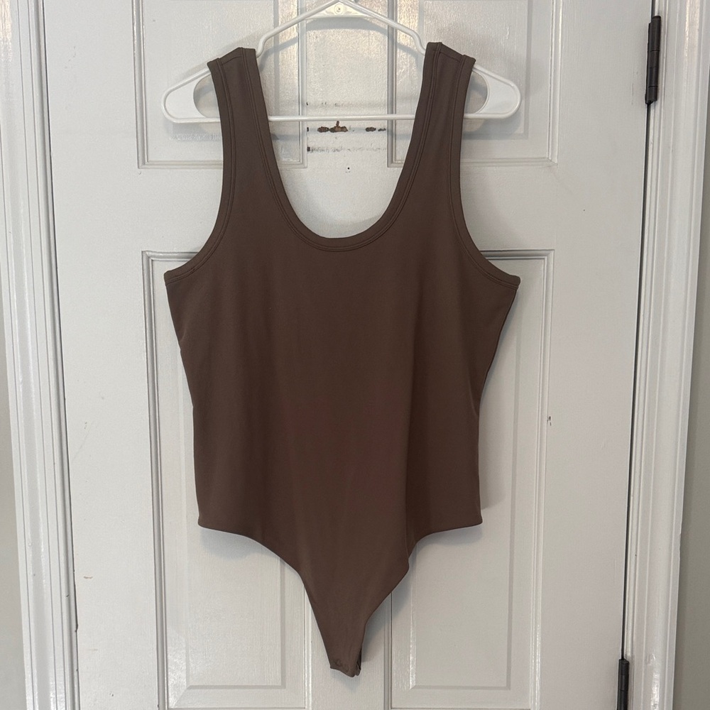 nuuds Scoop Neck Bodysuit- Mocha